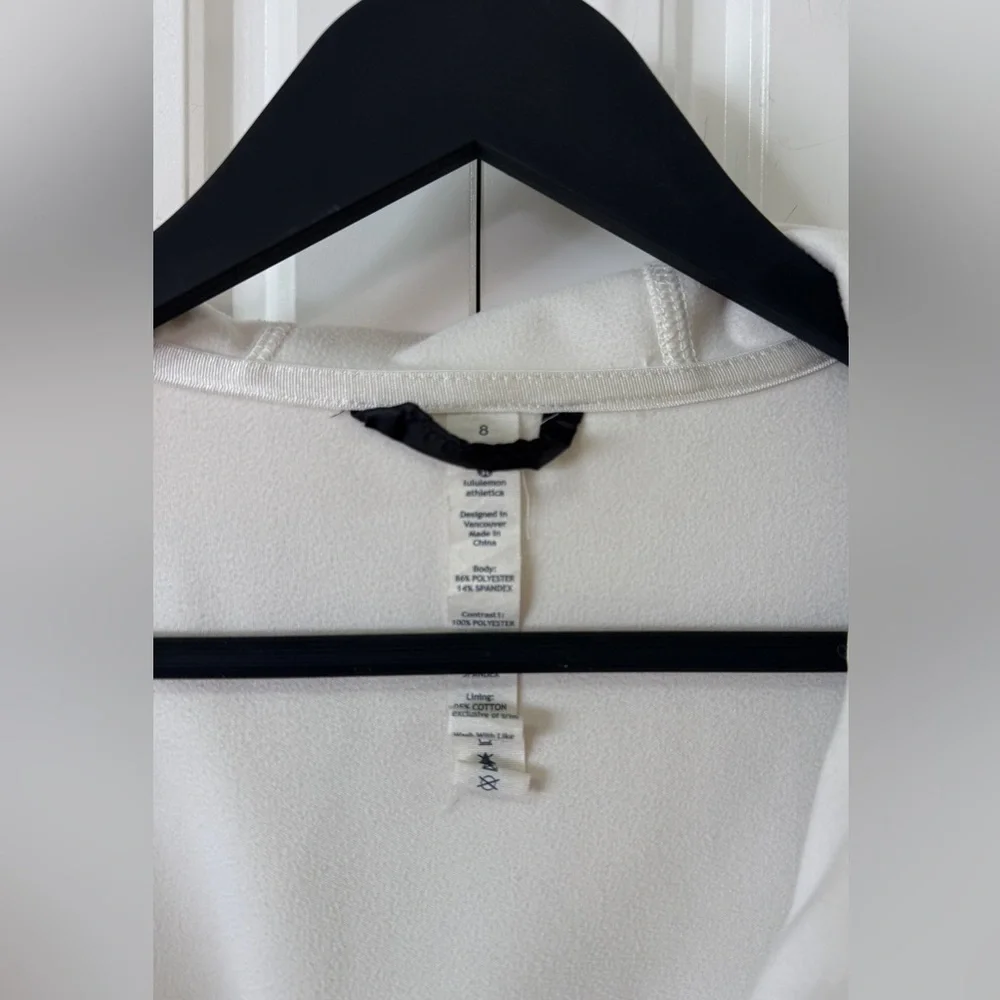Lululemon Uba Hoodie Softshell | Size 8 - Picture 11 of 13